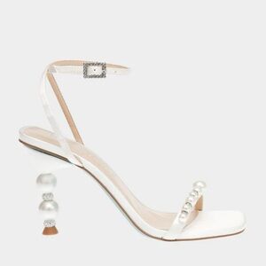 Betsy Johnson Jacy Ivory pearl heels. Never worn, only tried on